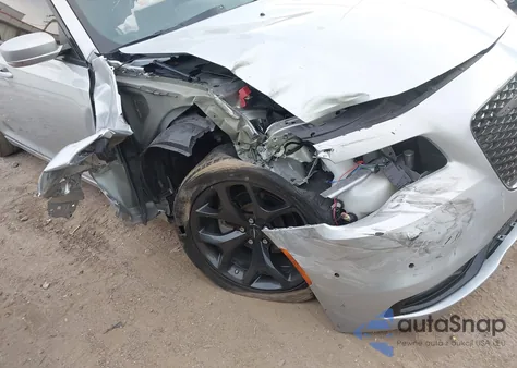 2023 Chrysler 300 300S z USA, uszkodzony, nr VIN 2C3CCABG7PH577350